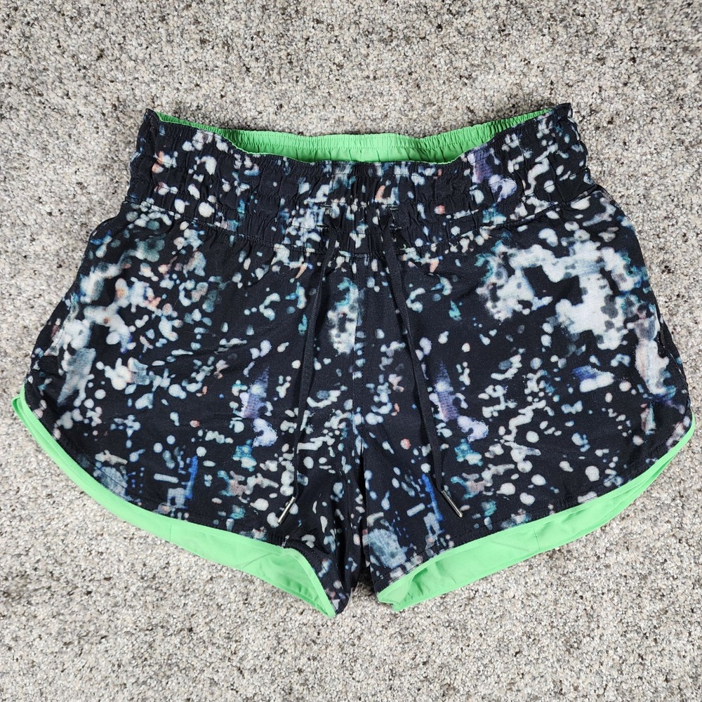 Lululemon Tracker Short V Women 2 Pixel Mist Multi Color 3" Inseam Excellent